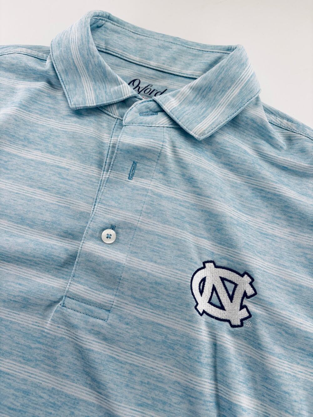 Oxford America UNC Tar Heels Golf Polo Men's Small Light Blue Striped